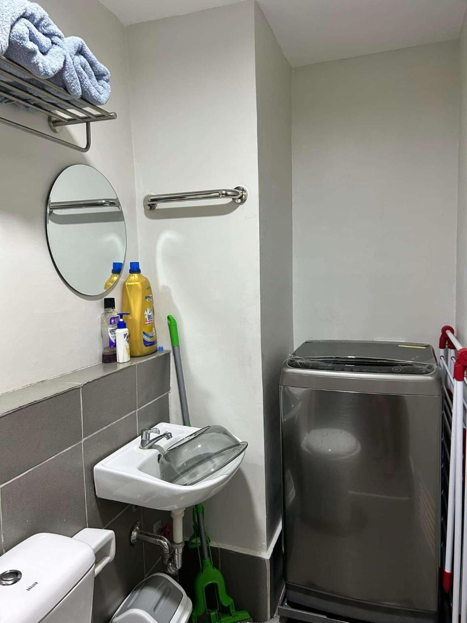 Condo Unit In Camella Manors باكولود المظهر الخارجي الصورة
